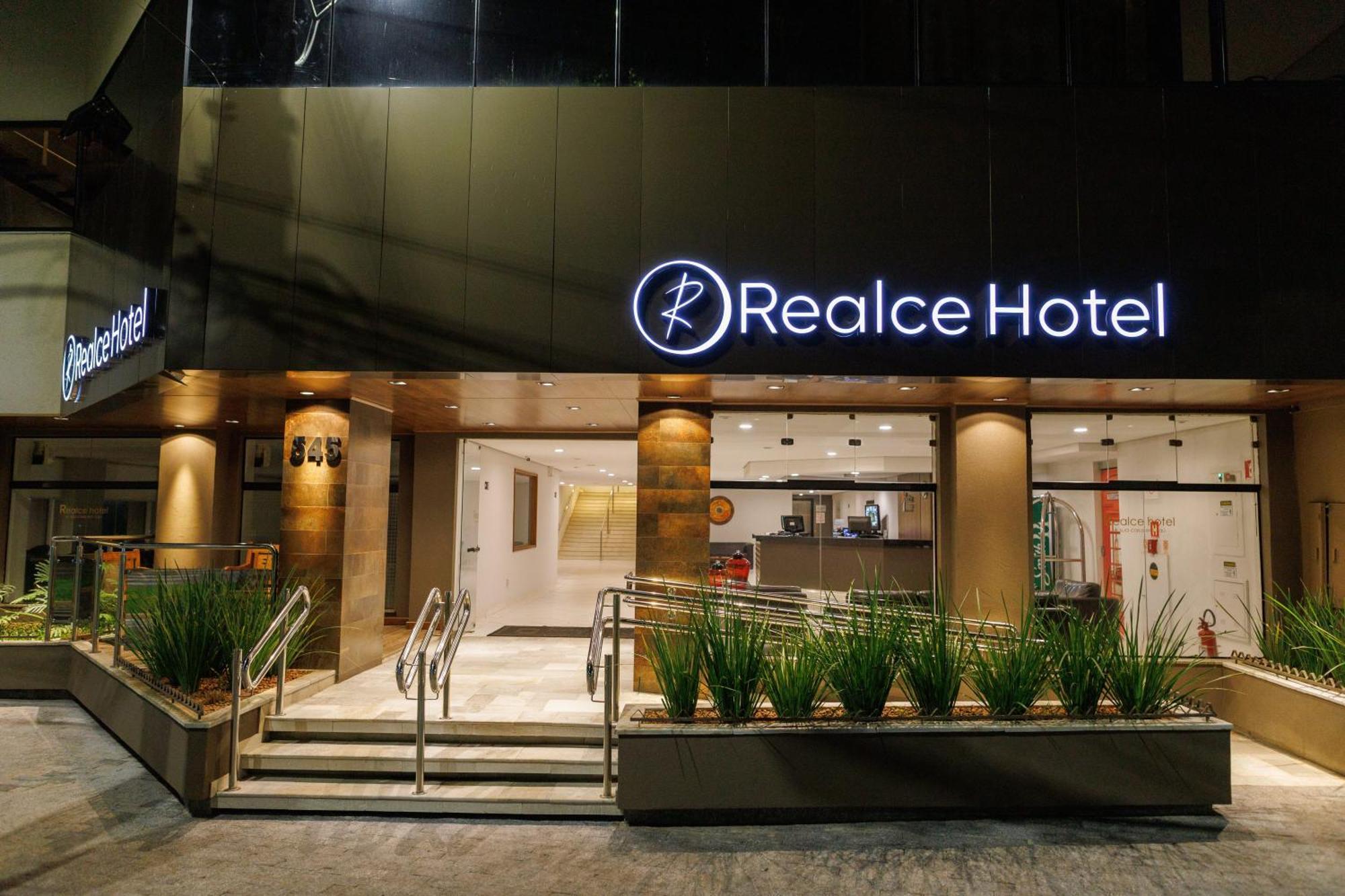 Realce Hotel Jaú Exteriör bild